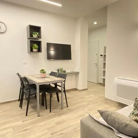 Emilia 5 Apartamento *